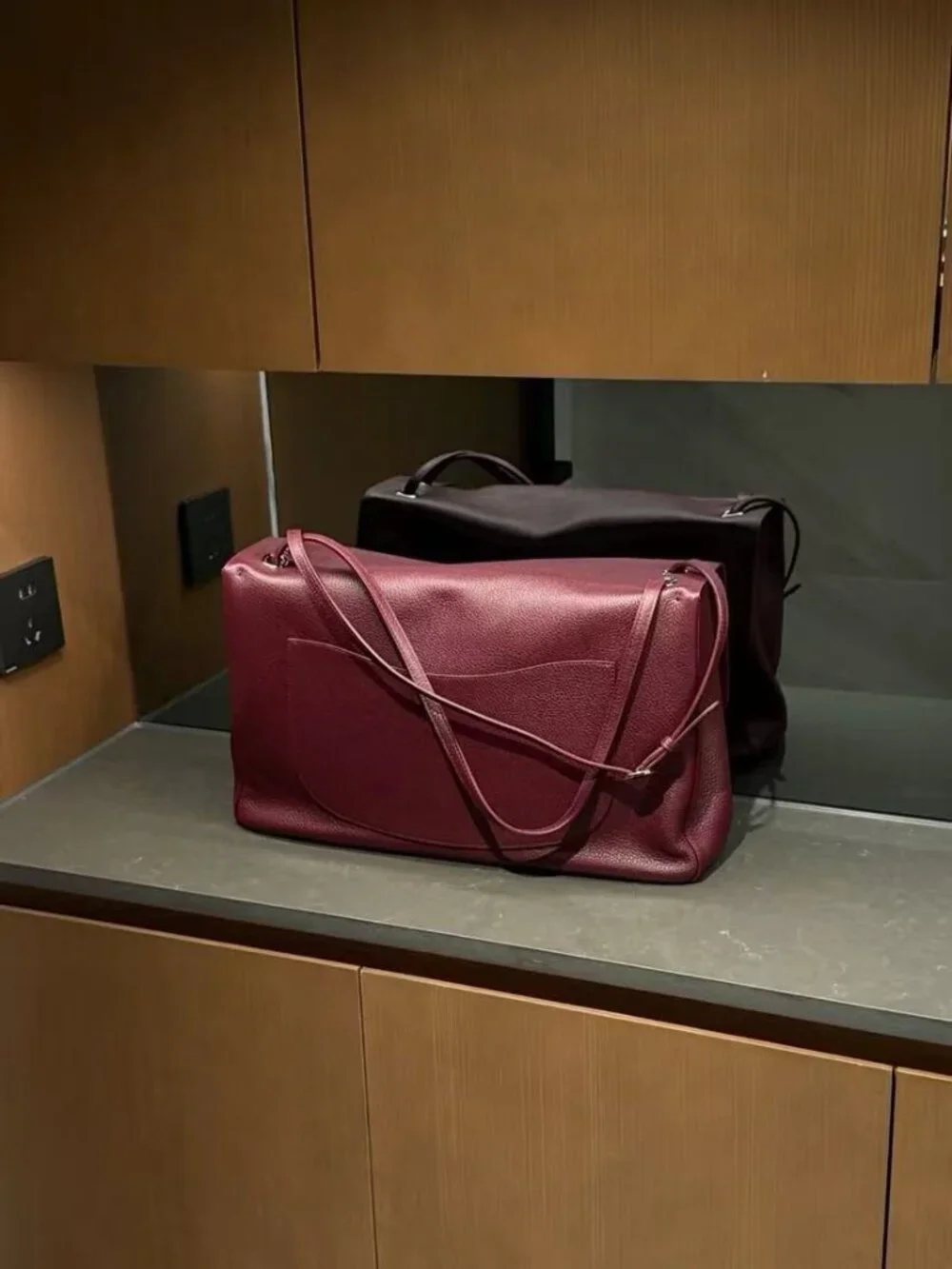 Classic CHANEL Bag: A Stylish and Versatile Choice for Elegance